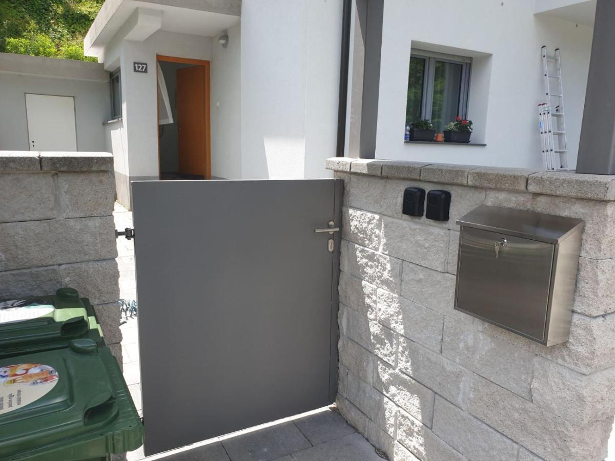Apartma Sava-Stol Jesenice Eksteriør billede